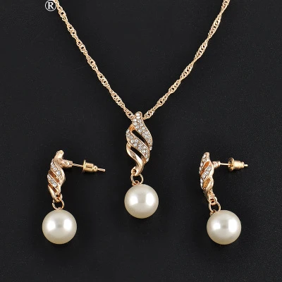 Elegant Simulated Pearl Bridal Jewelry Sets gold Color Crystal Necklaces Earrings Sets Cute Plant Crystal Wedding party Jewelry
Elegant Simulated Pearl Bridal Jewelry Sets gold Color Crystal Necklaces Earrings Sets Cute Plant Crystal Wedding party Jewelry