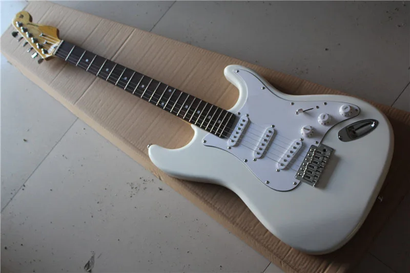 free shipping Top quality New Arrival st Guitar white Electric Guitar Real photo Rosewood fingerboard 1117
free shipping Top quality New Arrival st Guitar white Electric Guitar Real photo Rosewood fingerboard 1117