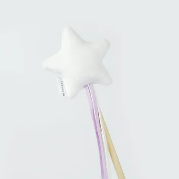 Star teasing cat stick toy net red bell feather fishing cat Mint wood long rod play pen interactive cat toy
Star teasing cat stick toy net red bell feather fishing cat Mint wood long rod play pen interactive cat toy