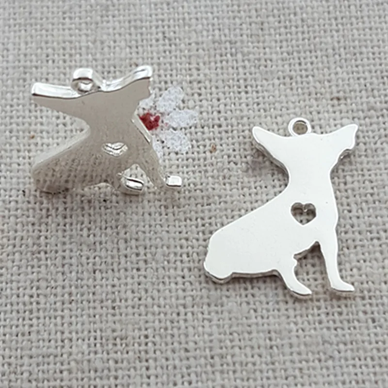 High Quality 10 Pieces/Lot 16*20MM Gold and Silver Color dog Charms Animal charms For Jewelry Making
High Quality 10 Pieces/Lot 16*20MM Gold and Silver Color dog Charms Animal charms For Jewelry Making