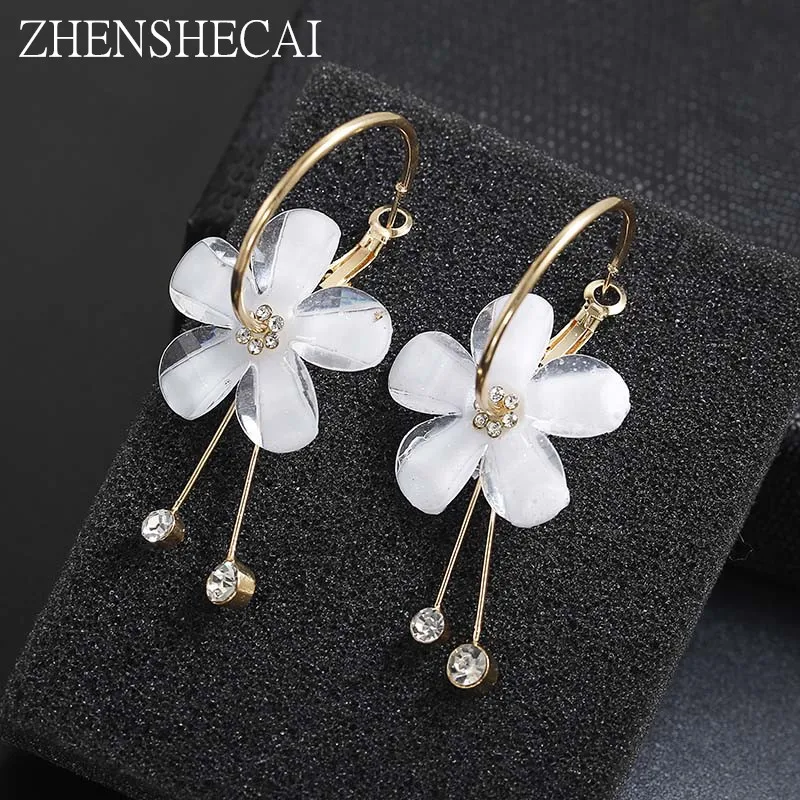 Flower lovely tassel long earrings women Bohemian dangle eardrop white restoring ancient ways earring wedding statement jewelry
Flower lovely tassel long earrings women Bohemian dangle eardrop white restoring ancient ways earring wedding statement jewelry
