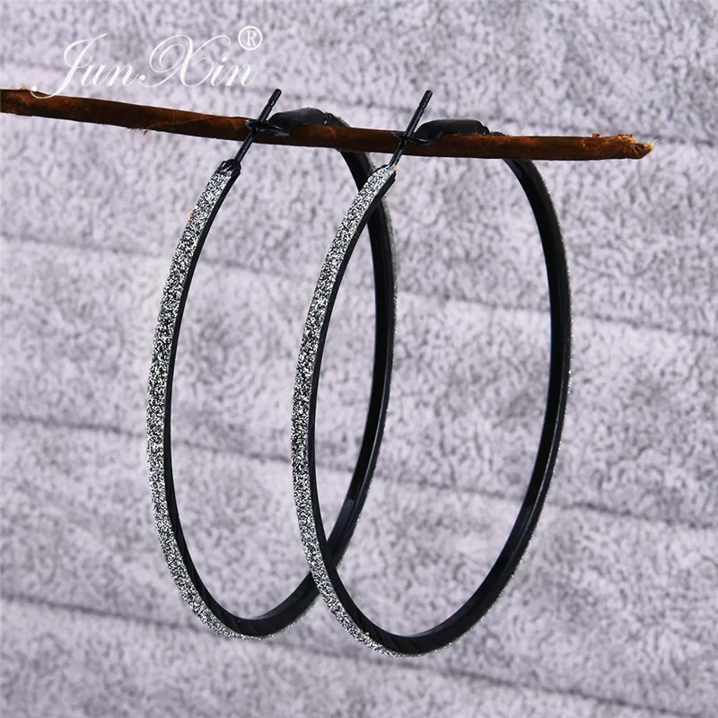 JUNXIN Black/Gold/Silver Color Matte Big Circle Hoop Earrings For Women Men Hip Hop Party Round Large Scrub Earrings Female Male
JUNXIN Black/Gold/Silver Color Matte Big Circle Hoop Earrings For Women Men Hip Hop Party Round Large Scrub Earrings Female Male