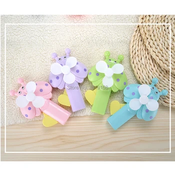 Cartoon manual Hand pressure mini fan 3 styles colorful toy,Summer gift Battery free light toy Holding fan for kid and adult
Cartoon manual Hand pressure mini fan 3 styles colorful toy,Summer gift Battery free light toy Holding fan for kid and adult