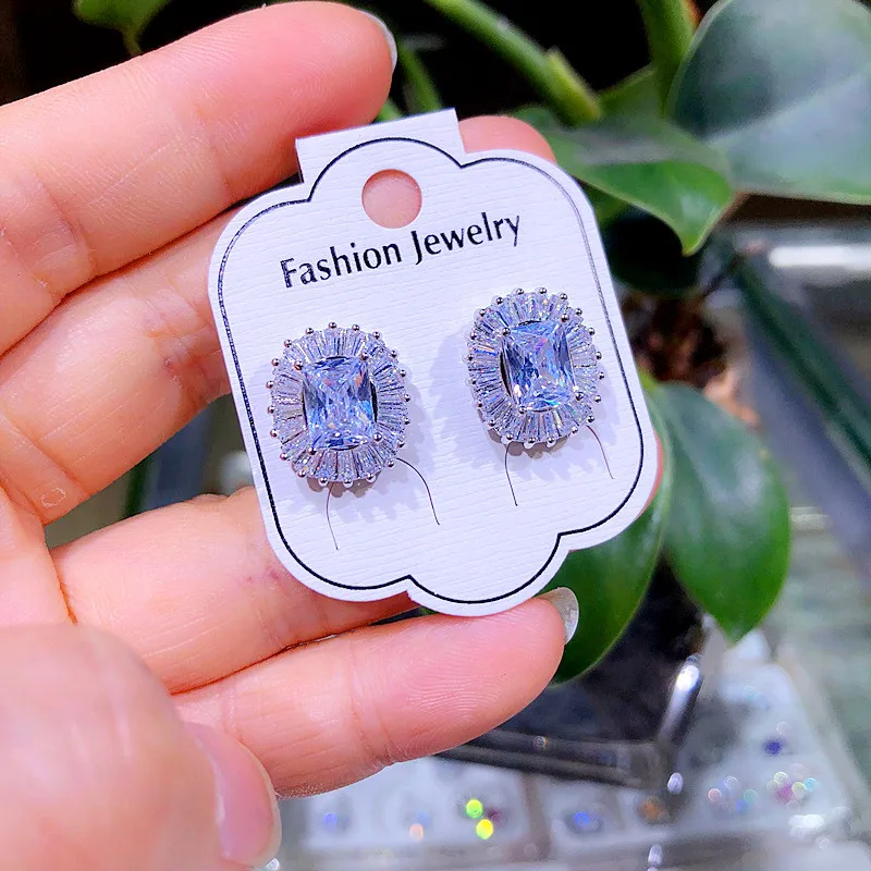 Luxury Fashion Small Square Stud Earrings Cute Yellow Blue White Red Stone Earrings Boho Double Zircon Earrings For Women
Luxury Fashion Small Square Stud Earrings Cute Yellow Blue White Red Stone Earrings Boho Double Zircon Earrings For Women
