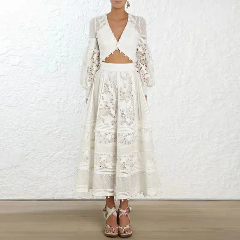 Runway Designer Floral Embroidery Hollow Out High Waist Long Lantern Sleeve Deep V Neck Sexy Elegant Woman Long Dress Vestidos
Runway Designer Floral Embroidery Hollow Out High Waist Long Lantern Sleeve Deep V Neck Sexy Elegant Woman Long Dress Vestidos