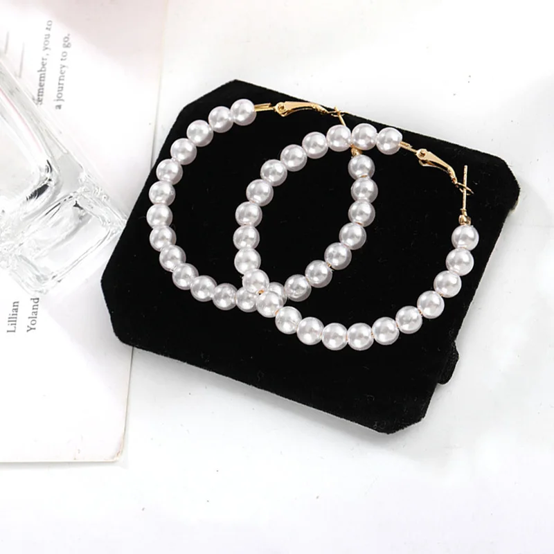 Vintage White Big Round Pearl Hoop Earrings For Women Trendy Geometric Large Earrings Hyperbole Party Earrings Fashion Jewelry
Vintage White Big Round Pearl Hoop Earrings For Women Trendy Geometric Large Earrings Hyperbole Party Earrings Fashion Jewelry