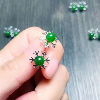 S925 silver-encrusted and Tianyu-blue-beaded snowflake ear nails pure silver ear nails
S925 silver-encrusted and Tianyu-blue-beaded snowflake ear nails pure silver ear nails