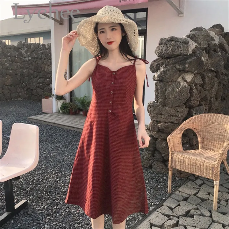 Lychee Retro Solid Color Women Strap Dress Off Shoulder Ruffles High Waist Spring Summer V-neck Plaid Buttons Lady Strap Dress
Lychee Retro Solid Color Women Strap Dress Off Shoulder Ruffles High Waist Spring Summer V-neck Plaid Buttons Lady Strap Dress