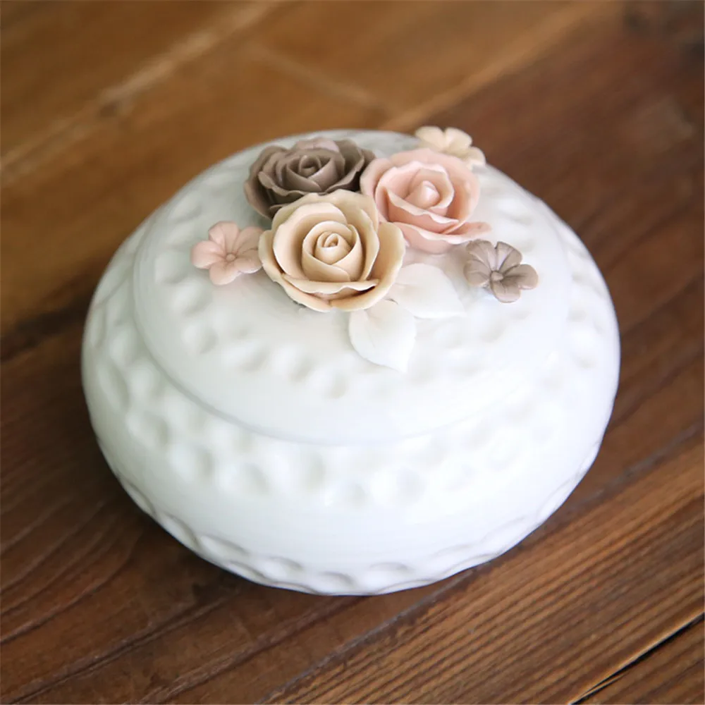 Ceramic 3D Flower Jewelry Box Scandinavian Mini Necklace Ring Storage Jar Home Decoration Dressing Table Bracelet Earring Case
Ceramic 3D Flower Jewelry Box Scandinavian Mini Necklace Ring Storage Jar Home Decoration Dressing Table Bracelet Earring Case