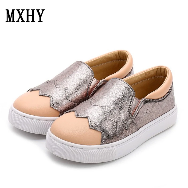 2019 Korean version new children's shoes wild Loafers boys girls shoes new breathable casual sports single shoes kids sneakers 
2019 Korean version new children's shoes wild Loafers boys girls shoes new breathable casual sports single shoes kids sneakers