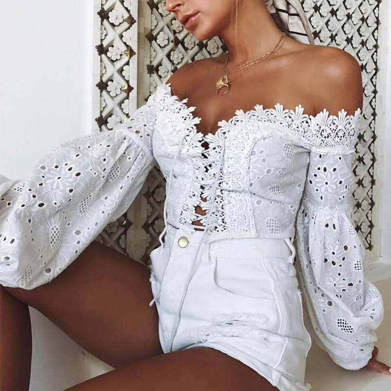 Boho Embroidery Sexy Hollow Out Hole Beach Blouse Women Summer Lace Lantern Long Sleeve Bandage Bare Midriff Crop Tops 6Q0998
Boho Embroidery Sexy Hollow Out Hole Beach Blouse Women Summer Lace Lantern Long Sleeve Bandage Bare Midriff Crop Tops 6Q0998