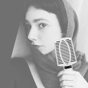 Professional Condenser Sound Recording Microphone with Tripod Stand for PC Live Broadcast KTV DU55
Professional Condenser Sound Recording Microphone with Tripod Stand for PC Live Broadcast KTV DU55