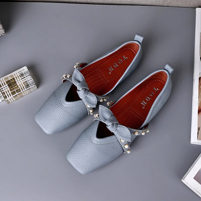 new design bow square toe loafers woman rivets studs flat heel moccasins woman pearl crystal mules shoes woman lazy shoes
new design bow square toe loafers woman rivets studs flat heel moccasins woman pearl crystal mules shoes woman lazy shoes