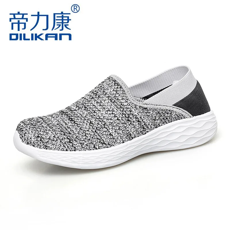 Men and Women Spring Outdoor Sports Shoes Slip-On Flyknit Large-size Breathable Comfortable Casual Shoes Couples Unisex Shoes
Men and Women Spring Outdoor Sports Shoes Slip-On Flyknit Large-size Breathable Comfortable Casual Shoes Couples Unisex Shoes