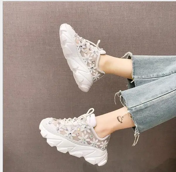 2019 spring and summer new women's shoes mesh breathable thick-soled sports and leisure single shoes women
2019 spring and summer new women's shoes mesh breathable thick-soled sports and leisure single shoes women