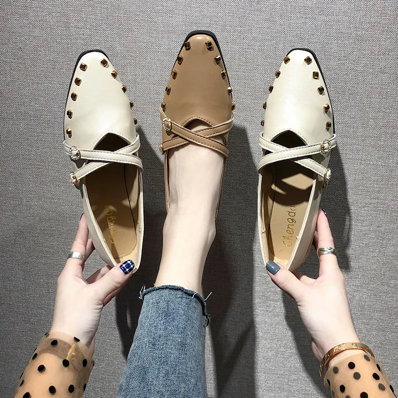 2019 small pointed flat bottom buckle rivet single shoes female spring fashion women's shoes wild casual shoes soft bottom shoes
2019 small pointed flat bottom buckle rivet single shoes female spring fashion women's shoes wild casual shoes soft bottom shoes