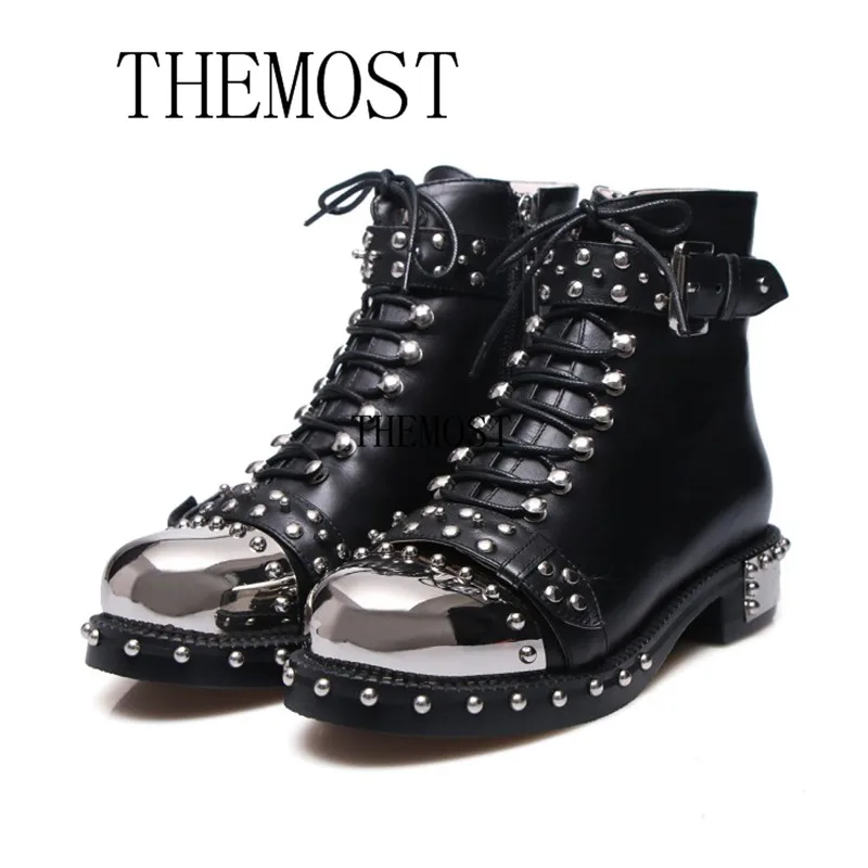 ARQA European and American leather fashion new style short boots trend show rivet tie boots women's shoes
ARQA European and American leather fashion new style short boots trend show rivet tie boots women's shoes
