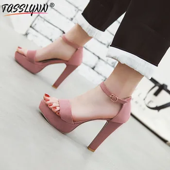 TASSLYNN 2019 Platform Sandals Women Peep Toe Sexy Platform Sandals Square High Heels Sandals Party /wedding Summer Women Shoes
TASSLYNN 2019 Platform Sandals Women Peep Toe Sexy Platform Sandals Square High Heels Sandals Party /wedding Summer Women Shoes