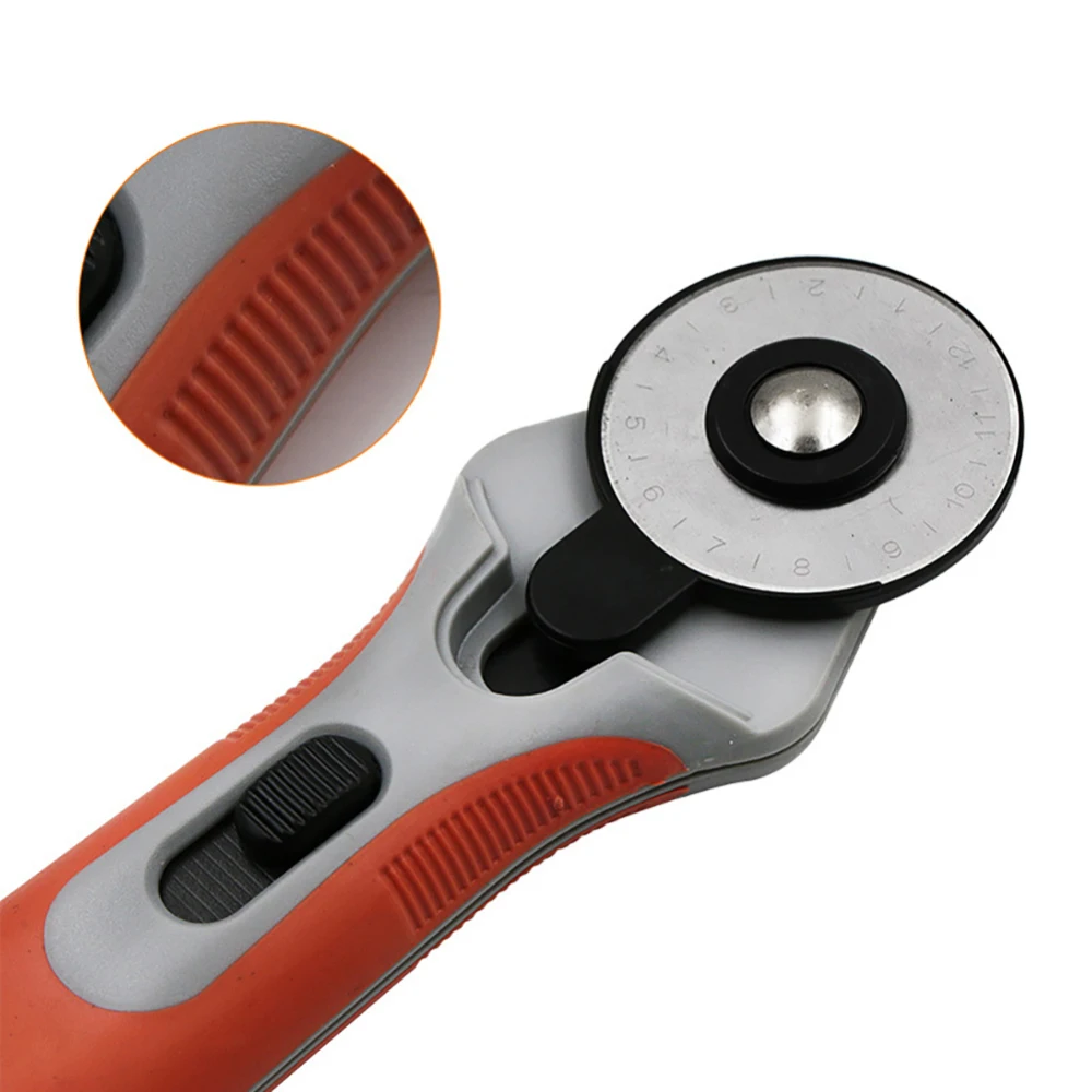 Cloth Rotary Cutter DIY Arts Crafts Cutting Tool Patchwork Roller Wheel Round Knife Sewing Accessories Leather Paper Fabric Tool
Cloth Rotary Cutter DIY Arts Crafts Cutting Tool Patchwork Roller Wheel Round Knife Sewing Accessories Leather Paper Fabric Tool