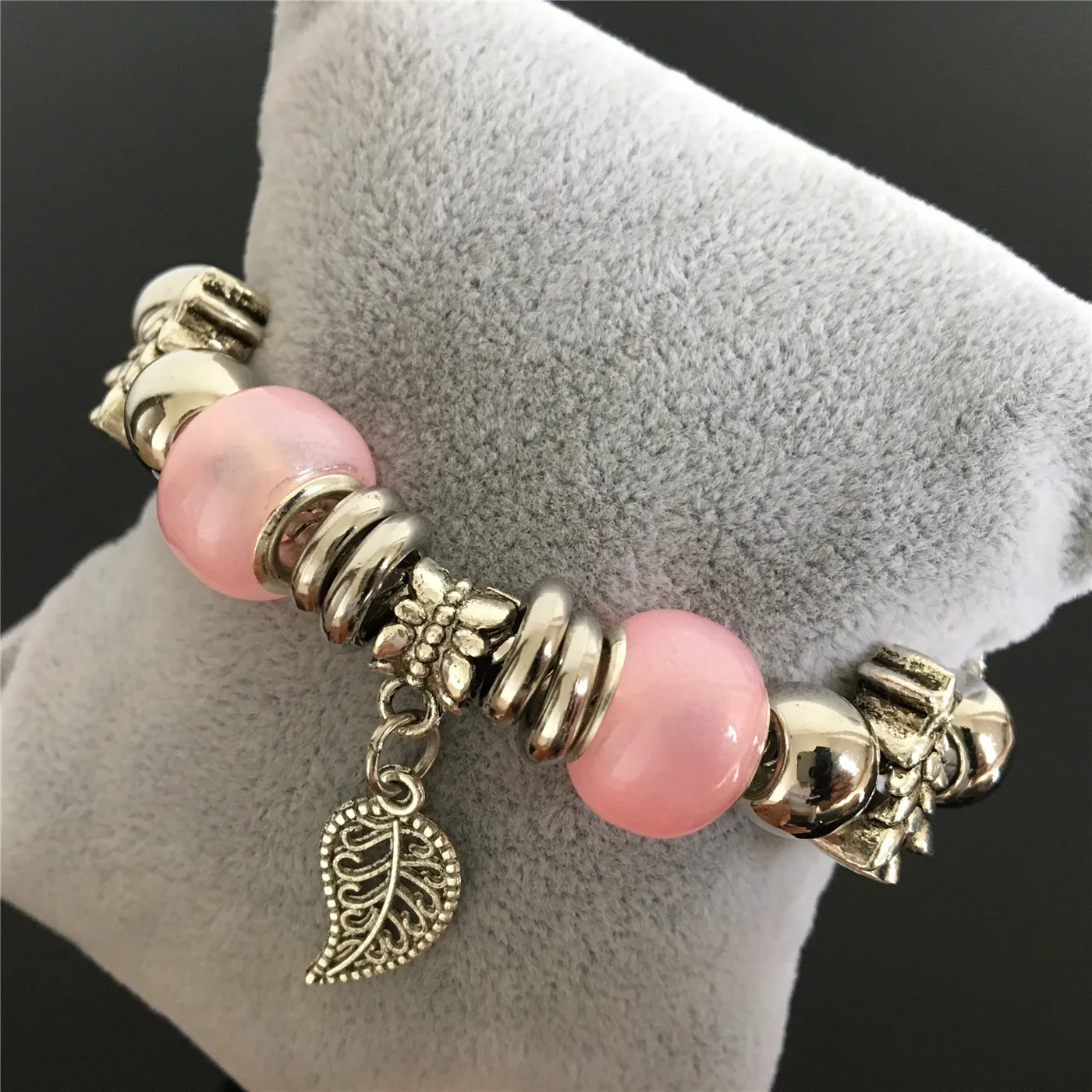 7218LZB Maya Myths Fashion Silver Charms Crystal Bracelet for Women Femme Pendant Brand Bracelet & Bangles Women Jewelry
7218LZB Maya Myths Fashion Silver Charms Crystal Bracelet for Women Femme Pendant Brand Bracelet & Bangles Women Jewelry