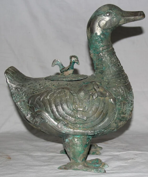 JP S0524 14 Archaic Chinese Dynasty Bronze Silver Sacrificial Duck Zun Statue Censer
JP S0524 14 Archaic Chinese Dynasty Bronze Silver Sacrificial Duck Zun Statue Censer