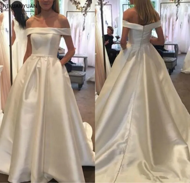 2019 Fashion Satin Wedding Dresses Simple Plus Size Sweep Train Vestidos De Novia Sleeveless Draped Empire Ivory Bridal Gowns
2019 Fashion Satin Wedding Dresses Simple Plus Size Sweep Train Vestidos De Novia Sleeveless Draped Empire Ivory Bridal Gowns