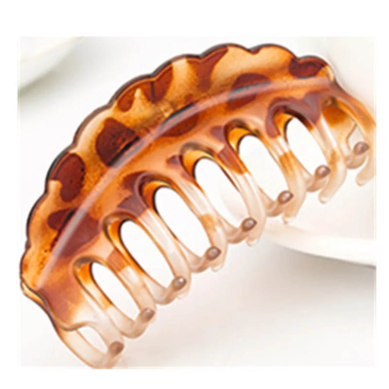 2019 New Arrival Hairdress For Women tough Black Plastic Hair Claw Clips Hollow Out Carving Crab For Hair Large Size Hair Clamps
2019 New Arrival Hairdress For Women tough Black Plastic Hair Claw Clips Hollow Out Carving Crab For Hair Large Size Hair Clamps