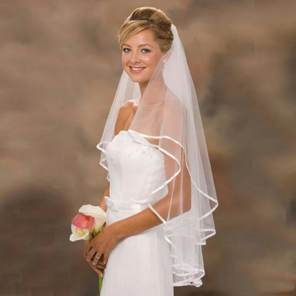 Hot Sale High Quality White Ivory 1.5 Meters Bridal Veils With Comb Two Layers In Stock Wedding Accessory Wedding Party Veil
Hot Sale High Quality White Ivory 1.5 Meters Bridal Veils With Comb Two Layers In Stock Wedding Accessory Wedding Party Veil