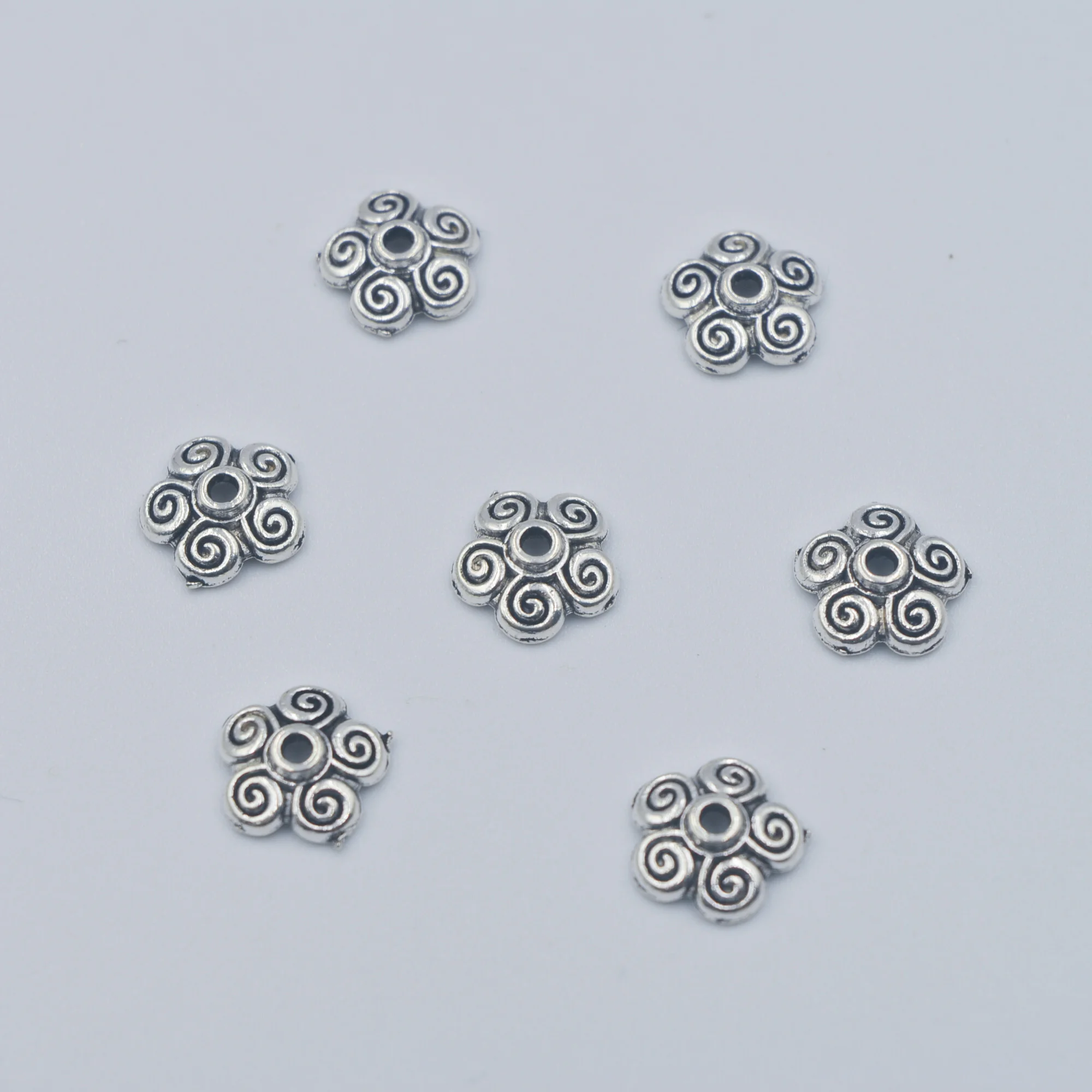 40pcs silver plated Color Flower Bead End Caps For Jewelry Making Findings Needlework Diy Accessories
40pcs silver plated Color Flower Bead End Caps For Jewelry Making Findings Needlework Diy Accessories