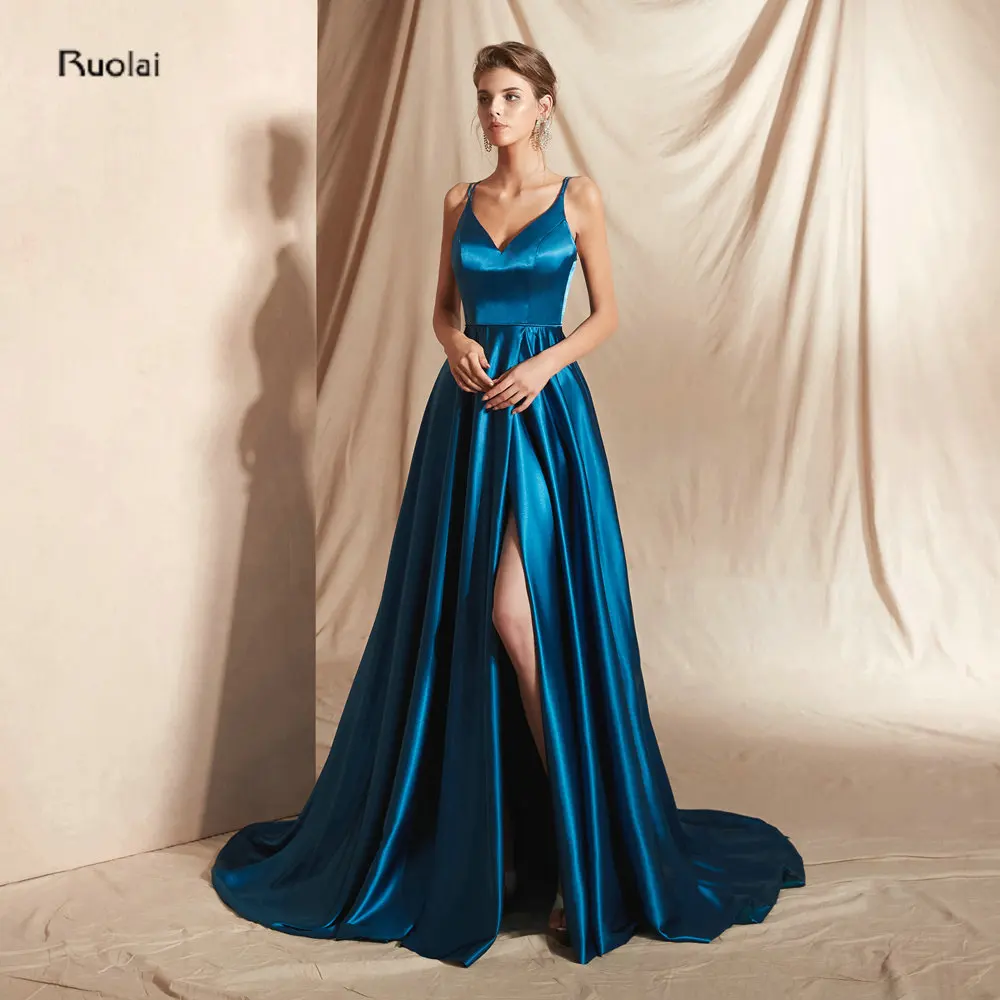 Elegant Reflected material Evening Dress Long abendkleider Front Slit Spaghetti Strap Evening Gown Formal Dress robe de soiree
Elegant Reflected material Evening Dress Long abendkleider Front Slit Spaghetti Strap Evening Gown Formal Dress robe de soiree