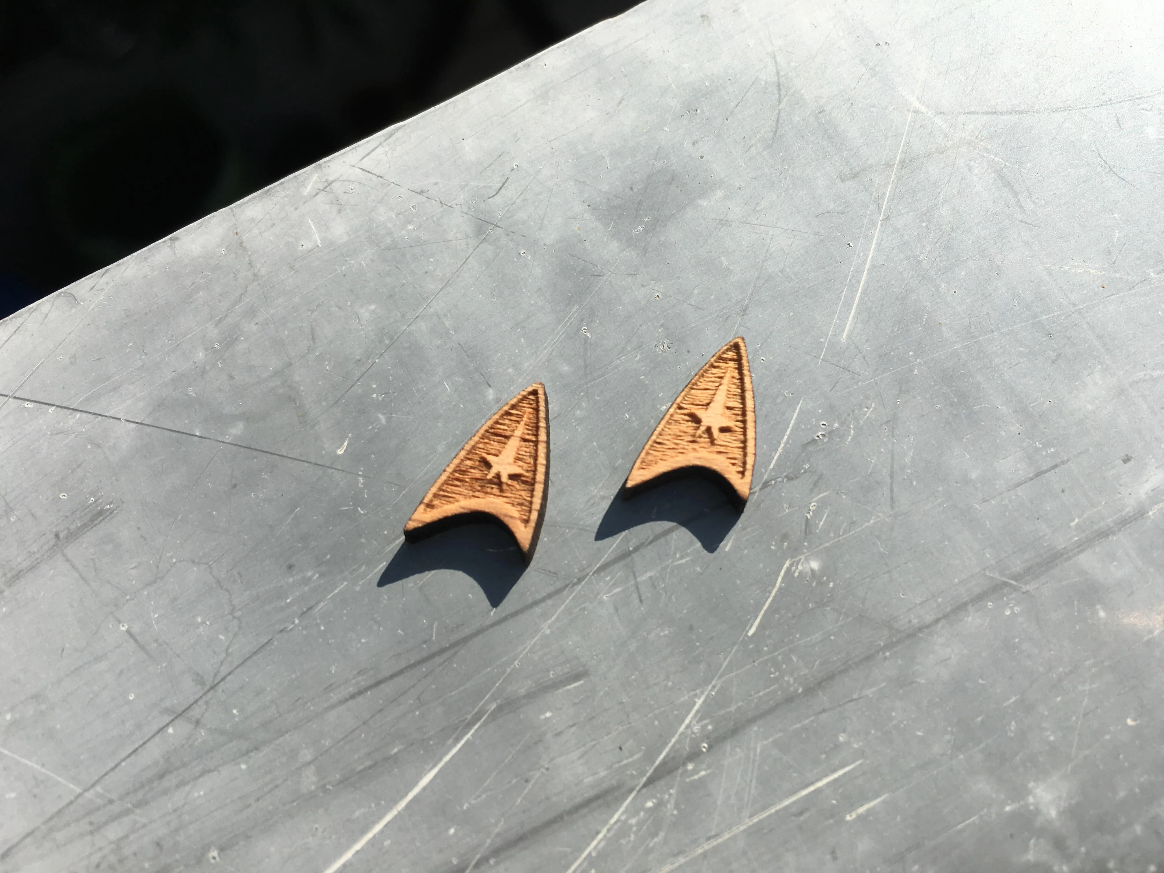 Wooden Star Trek handmade earring Insignia Badge stud Star fleet Badge shape jewelry star wars wooden earrings x 10 paris
Wooden Star Trek handmade earring Insignia Badge stud Star fleet Badge shape jewelry star wars wooden earrings x 10 paris
