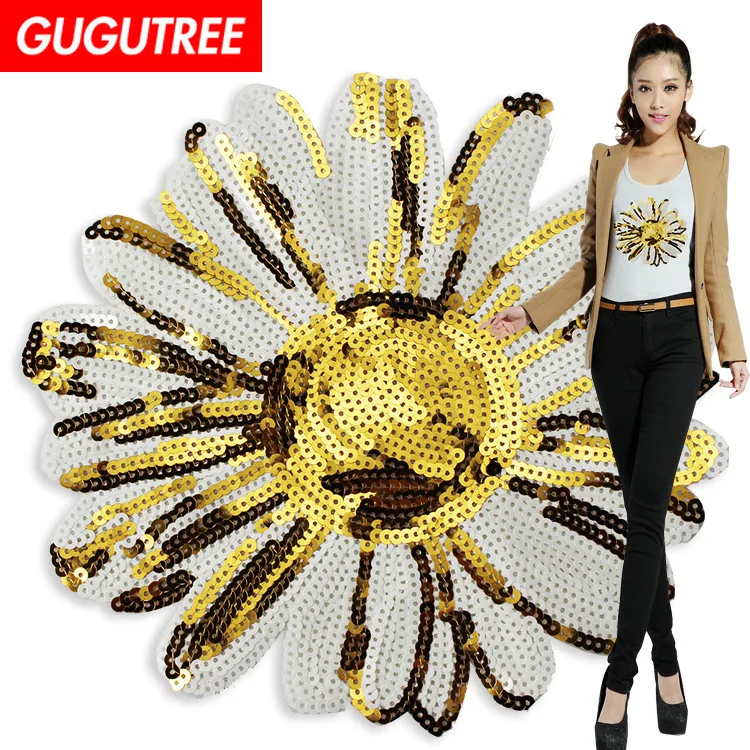 GUGUTREE embroidery Sequins big chrysanthemum patches flower patches badges applique patches for clothing XC-452
GUGUTREE embroidery Sequins big chrysanthemum patches flower patches badges applique patches for clothing XC-452