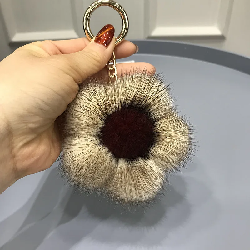 Fluffy Real Mink Fur Flower Keychain Bag Charm Genuine Fur Cute Keychain Car Pendant Metal Ring Pendant Women Bag Charm
Fluffy Real Mink Fur Flower Keychain Bag Charm Genuine Fur Cute Keychain Car Pendant Metal Ring Pendant Women Bag Charm