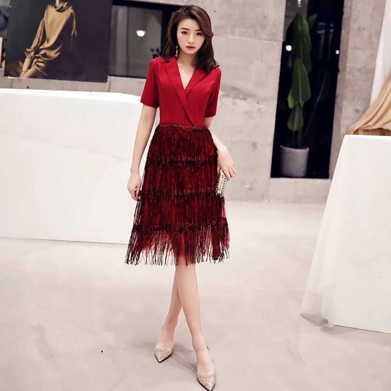 2019 Robe De Cocktail Courte Elegant A Line V Neck Tasse Cocktail Dresses Sexy Burgundy Backless Party Gown LF259
2019 Robe De Cocktail Courte Elegant A Line V Neck Tasse Cocktail Dresses Sexy Burgundy Backless Party Gown LF259