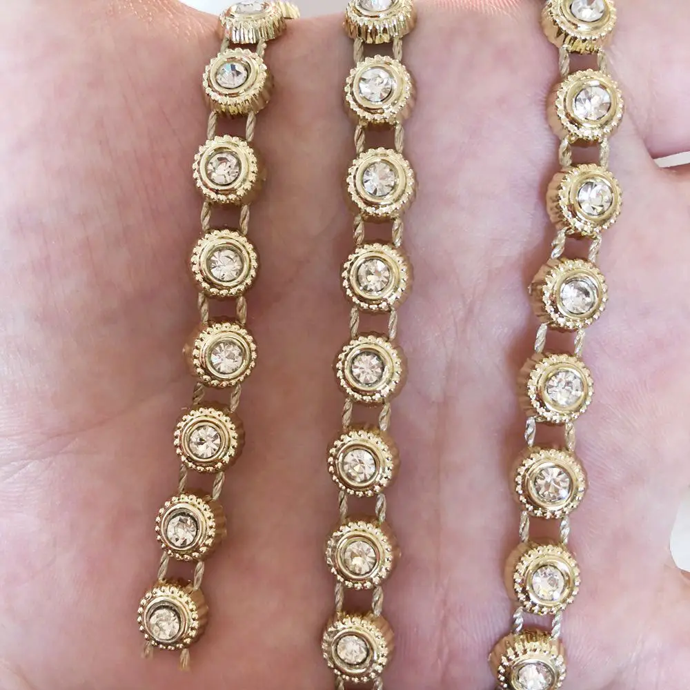 NEW 1 Yard Nice Gold Bottom Round Rhinestone Chain Sewing Lace Trims Crafts Wedding DIY/Wedding/Applique DSP08
NEW 1 Yard Nice Gold Bottom Round Rhinestone Chain Sewing Lace Trims Crafts Wedding DIY/Wedding/Applique DSP08