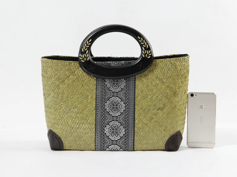 2019 Thai version of the new women's seaweed bag handbag retro fashion rattan weaving beach bag
2019 Thai version of the new women's seaweed bag handbag retro fashion rattan weaving beach bag