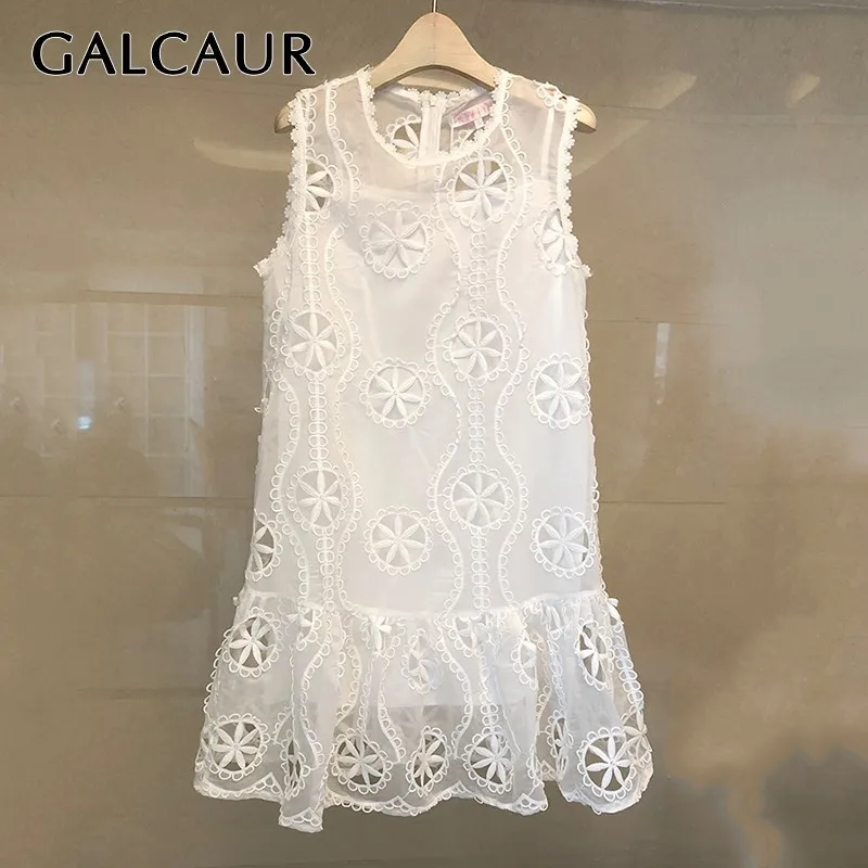 GALCAUR Elegant White Dress For Women O Neck Sleeveless Loose Hollow Out Embroidery Dresses Female 2019 Fashion Summer New
GALCAUR Elegant White Dress For Women O Neck Sleeveless Loose Hollow Out Embroidery Dresses Female 2019 Fashion Summer New