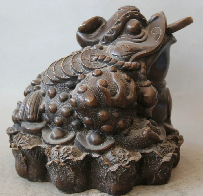 JP S0524 9" Chinese Bronze animal cabbage Wealth Golden Toad Spittor sculpture Statue B0403
JP S0524 9" Chinese Bronze animal cabbage Wealth Golden Toad Spittor sculpture Statue B0403