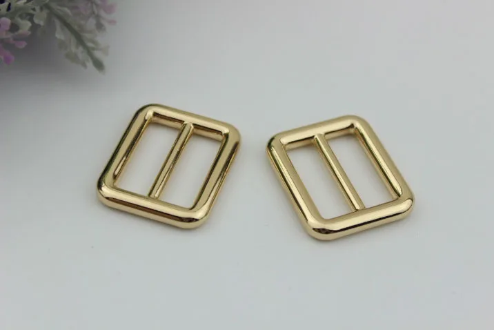 10pcs/lot High-grade pale golden die casting pull the heart clasp with adjusting button 3.2 cm inner diameter
10pcs/lot High-grade pale golden die casting pull the heart clasp with adjusting button 3.2 cm inner diameter