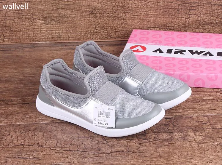 wallvell Export to the United States children's shoes a pedal girl sports shoes lightweight soft bottom casual shoes set feet
wallvell Export to the United States children's shoes a pedal girl sports shoes lightweight soft bottom casual shoes set feet