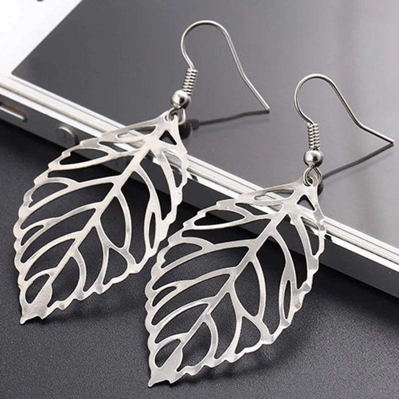 Silver Color Tree Leaves Earrings Simple Fashion Jewelry High Quality Earrings For Women Jewelry Boucle D Oreille
Silver Color Tree Leaves Earrings Simple Fashion Jewelry High Quality Earrings For Women Jewelry Boucle D Oreille