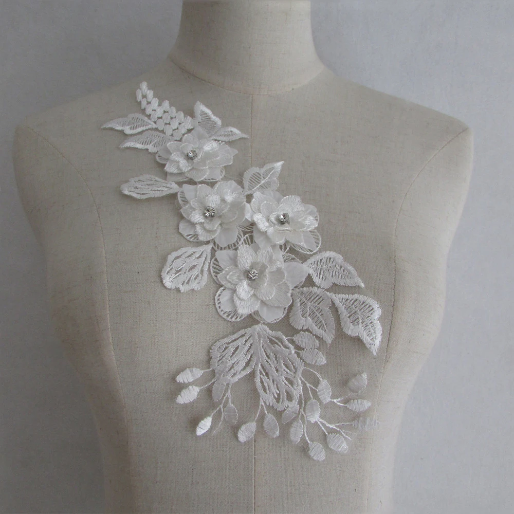 white Beautiful Embroidery Flower Venise Lace Applique Trim Lace collar Fabric Sewing Supplies craft Decoration Neckline Flower
white Beautiful Embroidery Flower Venise Lace Applique Trim Lace collar Fabric Sewing Supplies craft Decoration Neckline Flower