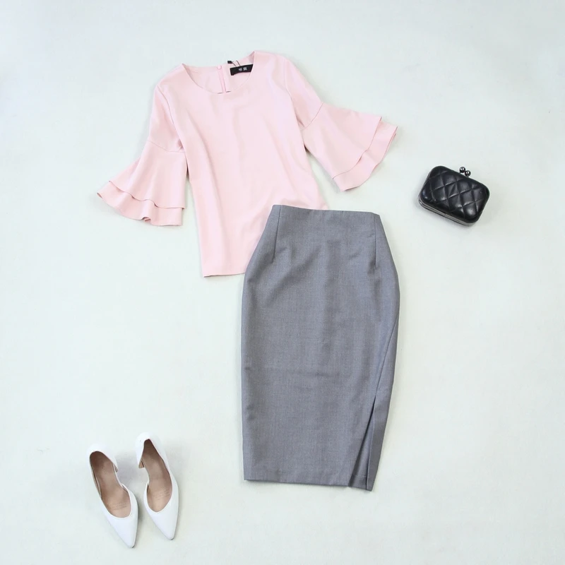 Large size women's 2018 summer new lotus leaf seven-point sleeve pink small shirt + gray pencil skirt suit
Large size women's 2018 summer new lotus leaf seven-point sleeve pink small shirt + gray pencil skirt suit