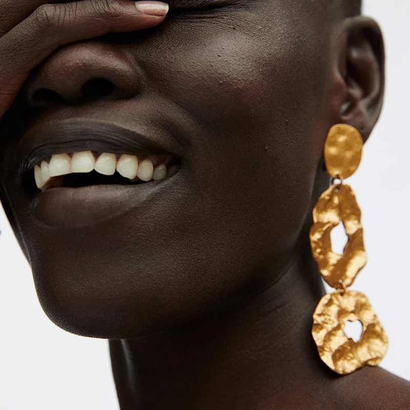 Hot Sale ZA Design Gold Metal Long Dangle Earring Women Vintage Irregular Large Statement Drop Earring Bohemian Bridal Jewelry
Hot Sale ZA Design Gold Metal Long Dangle Earring Women Vintage Irregular Large Statement Drop Earring Bohemian Bridal Jewelry