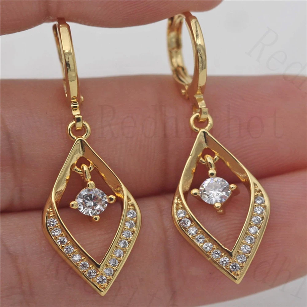 Luxury Drop Earrings for Women's earrings Gold Color Leaf Shape Earring With Round Zircon Trendy Party Wedding gift accessories
Luxury Drop Earrings for Women's earrings Gold Color Leaf Shape Earring With Round Zircon Trendy Party Wedding gift accessories