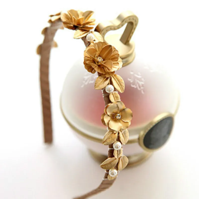Fashion D@G Baroque Crystal Pearl Golden Metal Flower Leaf Tiara Bridal Headband Headdress Hair Jewelry Accessories Party Gifts
Fashion D@G Baroque Crystal Pearl Golden Metal Flower Leaf Tiara Bridal Headband Headdress Hair Jewelry Accessories Party Gifts