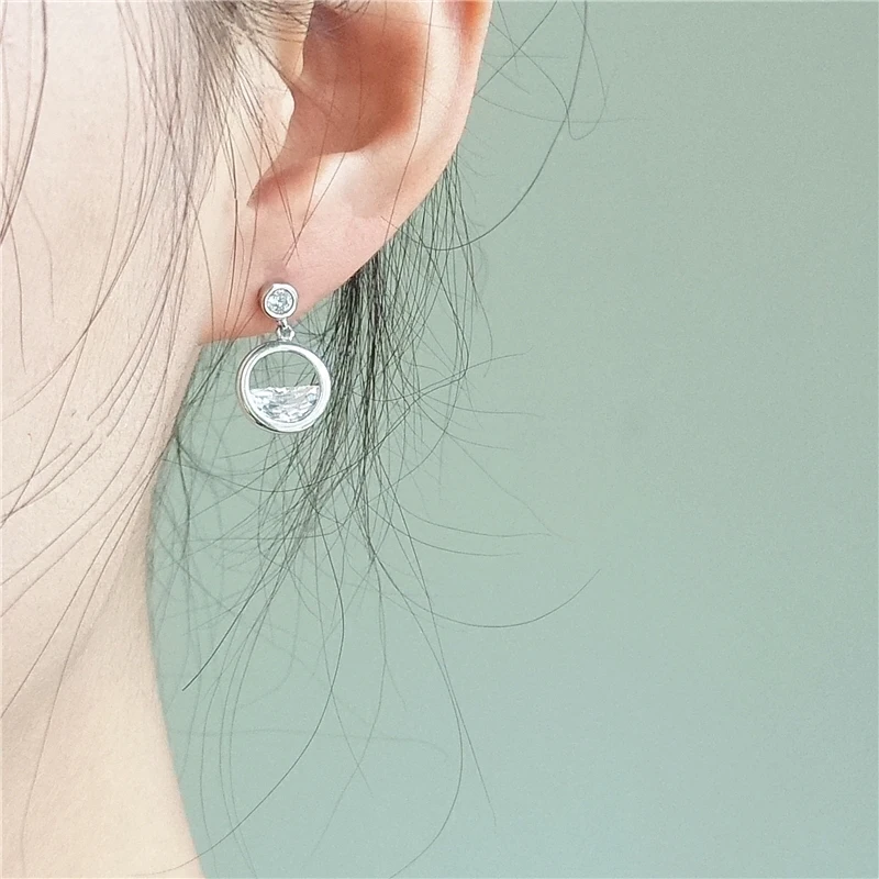 100% Solid Real Sterling Silver Fashion Cubic Zirconia Stud Earrings For Woman Girls Kids Minimalist Jewelry brinco pequeno 925
100% Solid Real Sterling Silver Fashion Cubic Zirconia Stud Earrings For Woman Girls Kids Minimalist Jewelry brinco pequeno 925