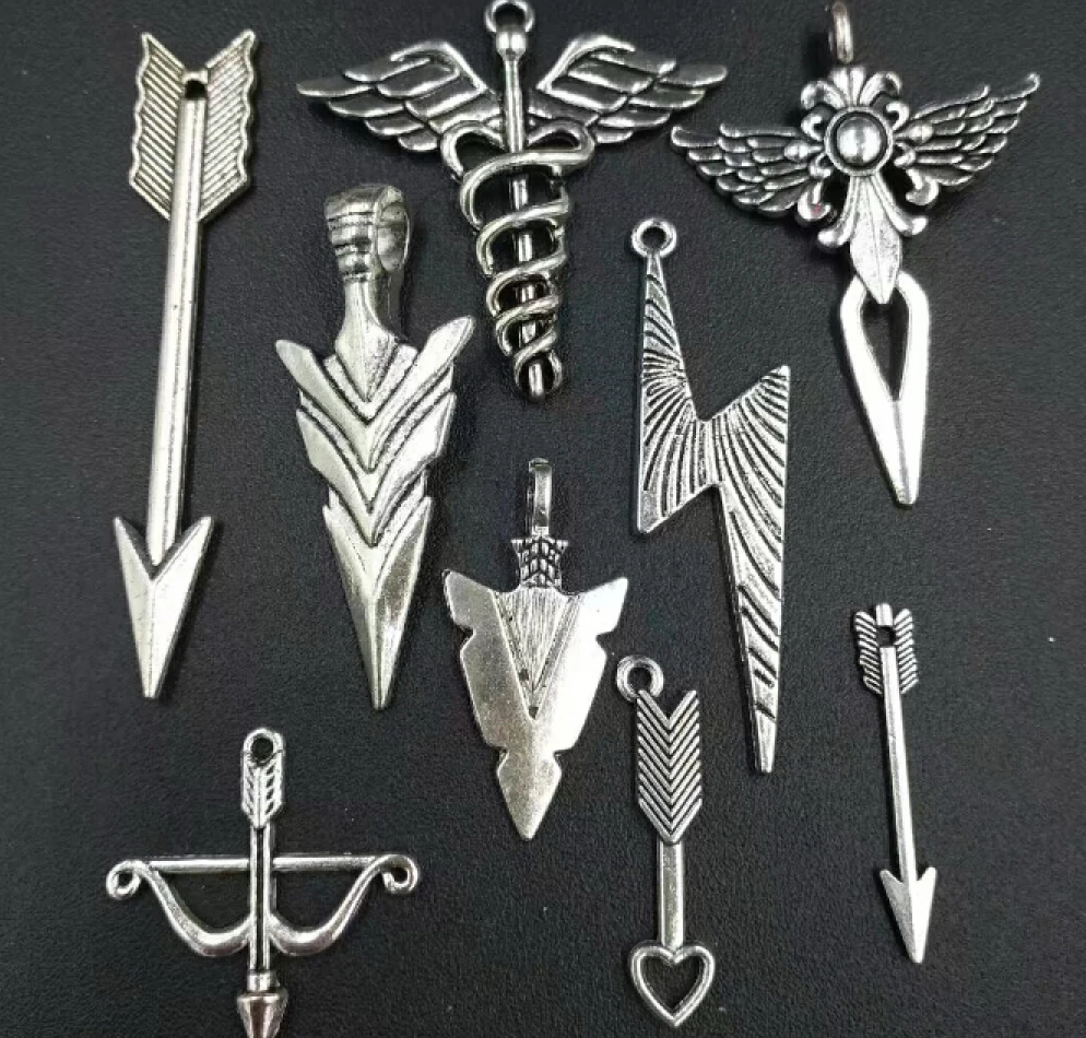 9 PCS Fashion Antique Silver Mixed Medieval Arrow Bow Archery Spear Charms Pendants Fashion Jewelry Accessories
9 PCS Fashion Antique Silver Mixed Medieval Arrow Bow Archery Spear Charms Pendants Fashion Jewelry Accessories