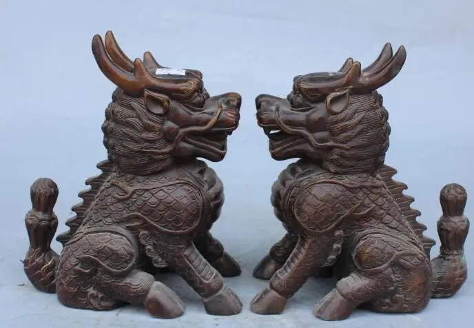 S2646 8"Marked Chinese Bronze Phylactery Guardian kylin Chi-lin unicorn Pair statue
S2646 8"Marked Chinese Bronze Phylactery Guardian kylin Chi-lin unicorn Pair statue