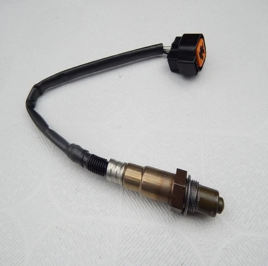 O2 кислородный датчик для Hyundai i30 KIA CARENS CEE beijing hyundai Elantra Yuet Sonata 1 6 Tucson 8 2 0 OE #39210-23800 |